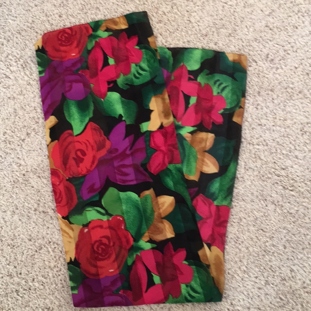 Scarf - Picture 2 of 5